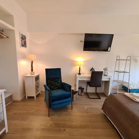 Le Dimore Del Gufo B&B And Apartments Suite Venosa Kültér fotó